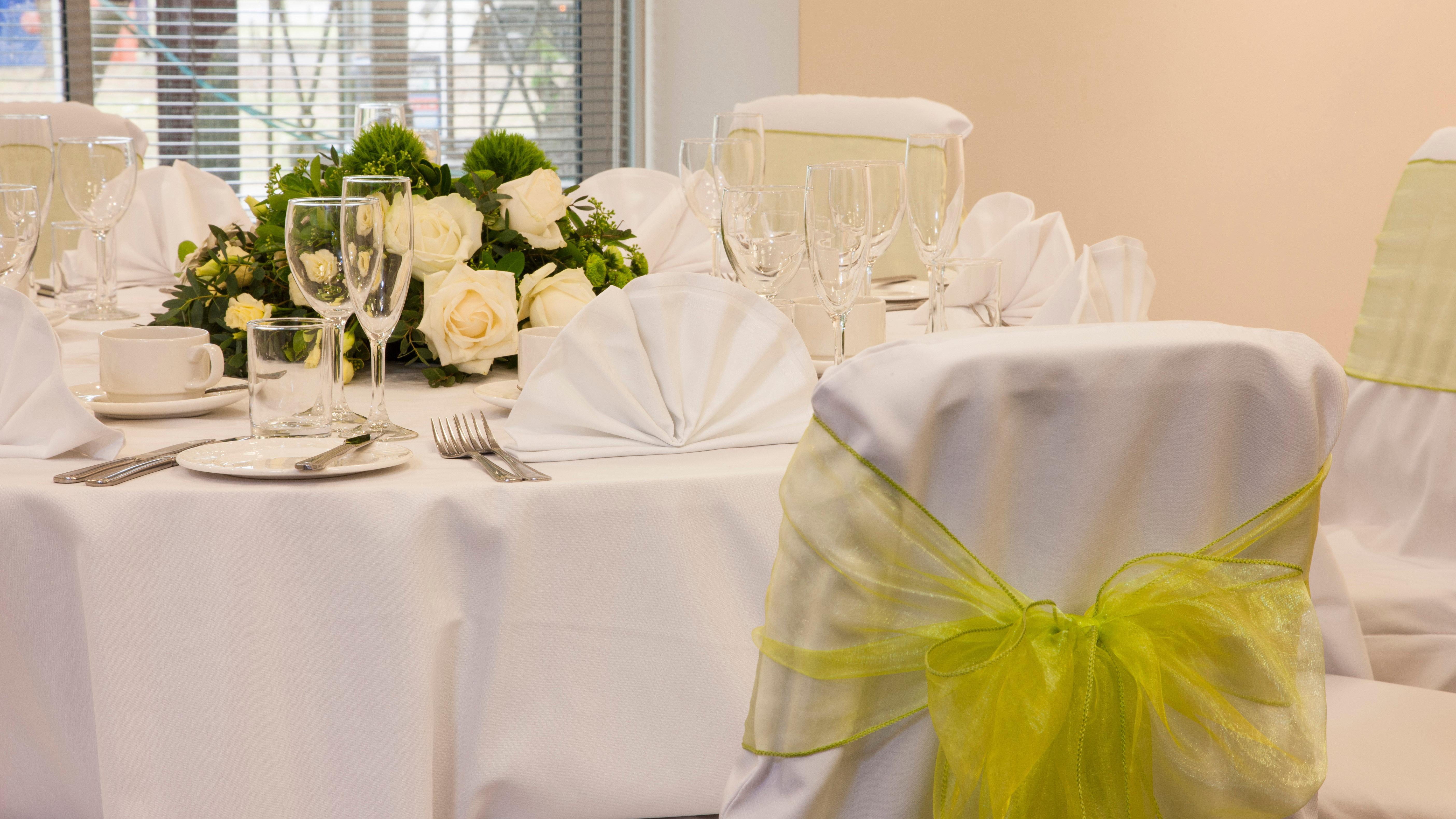 Holiday Inn Portsmouth By Ihg Buitenkant foto